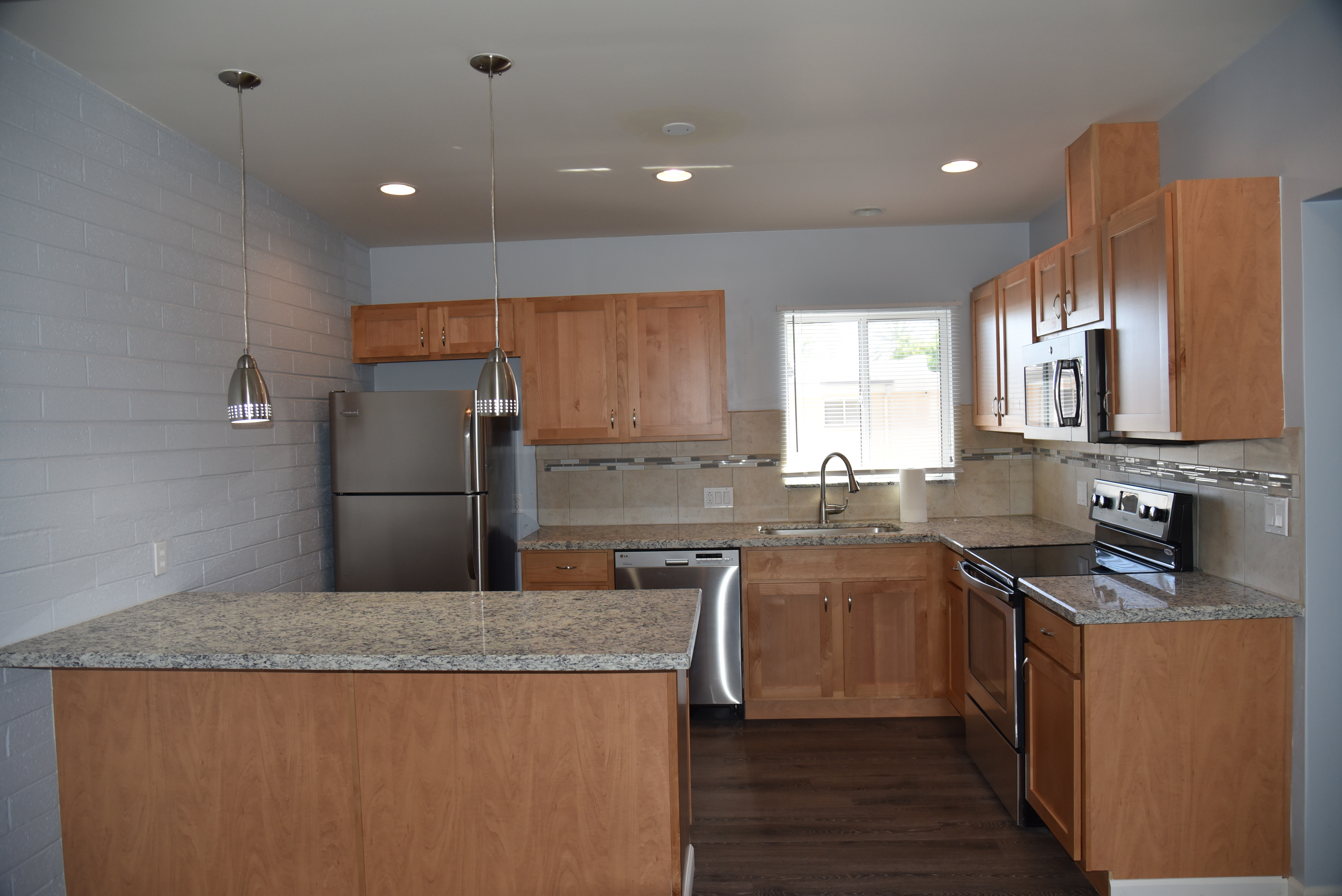 PS29Kitchen.JPG