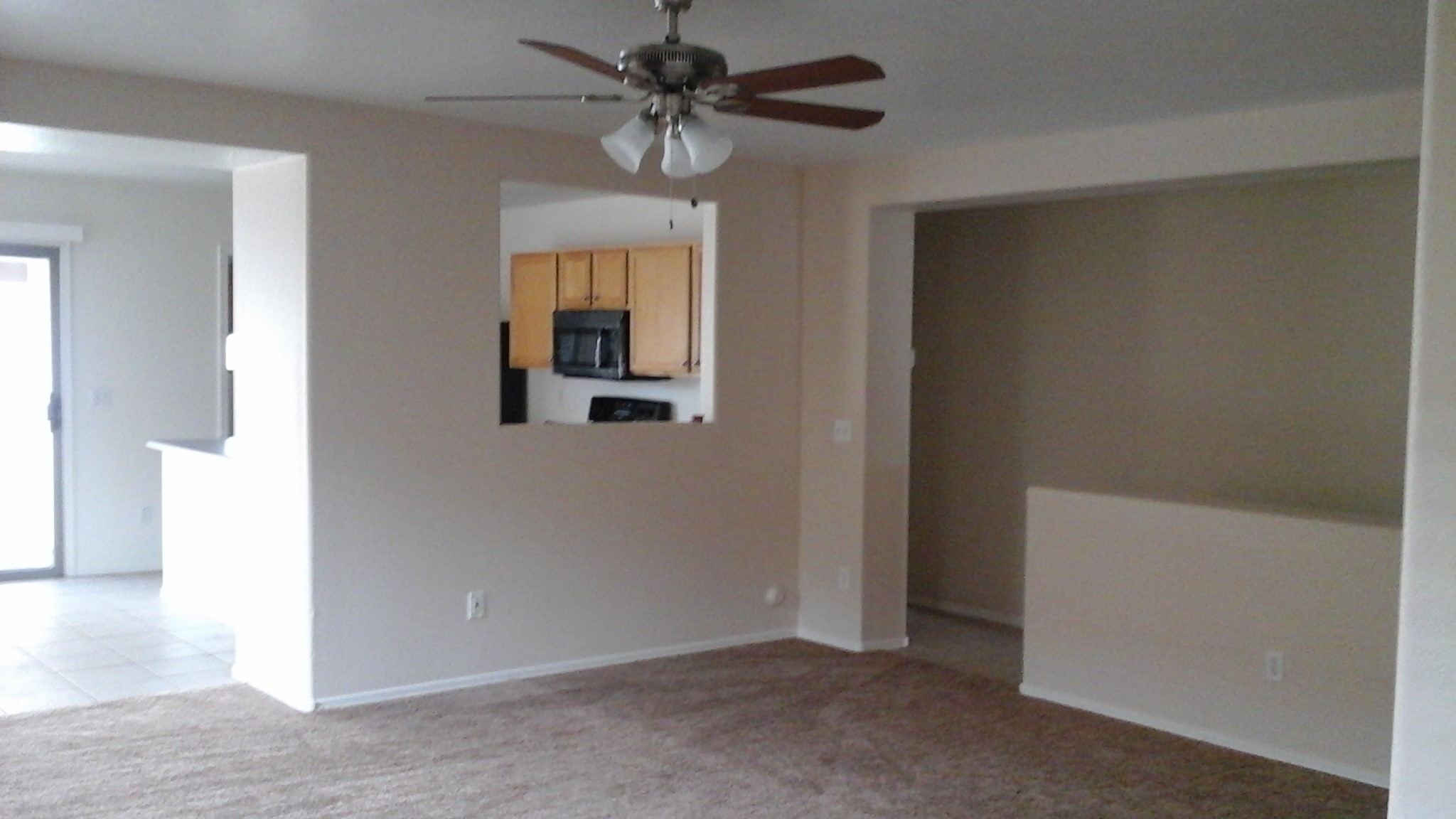 SaratogaLivingRoomJanuary2016.jpg