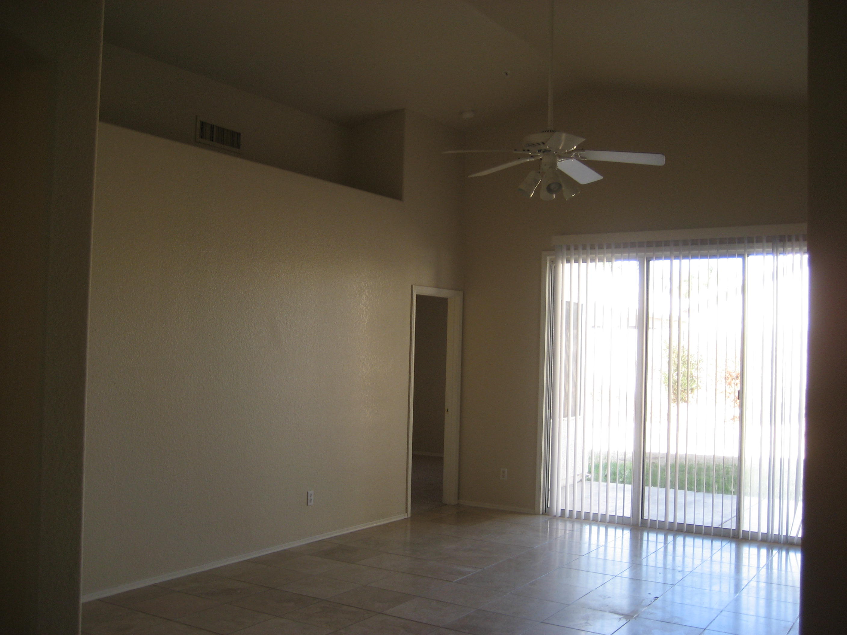 WoodfamilyRoom.JPG