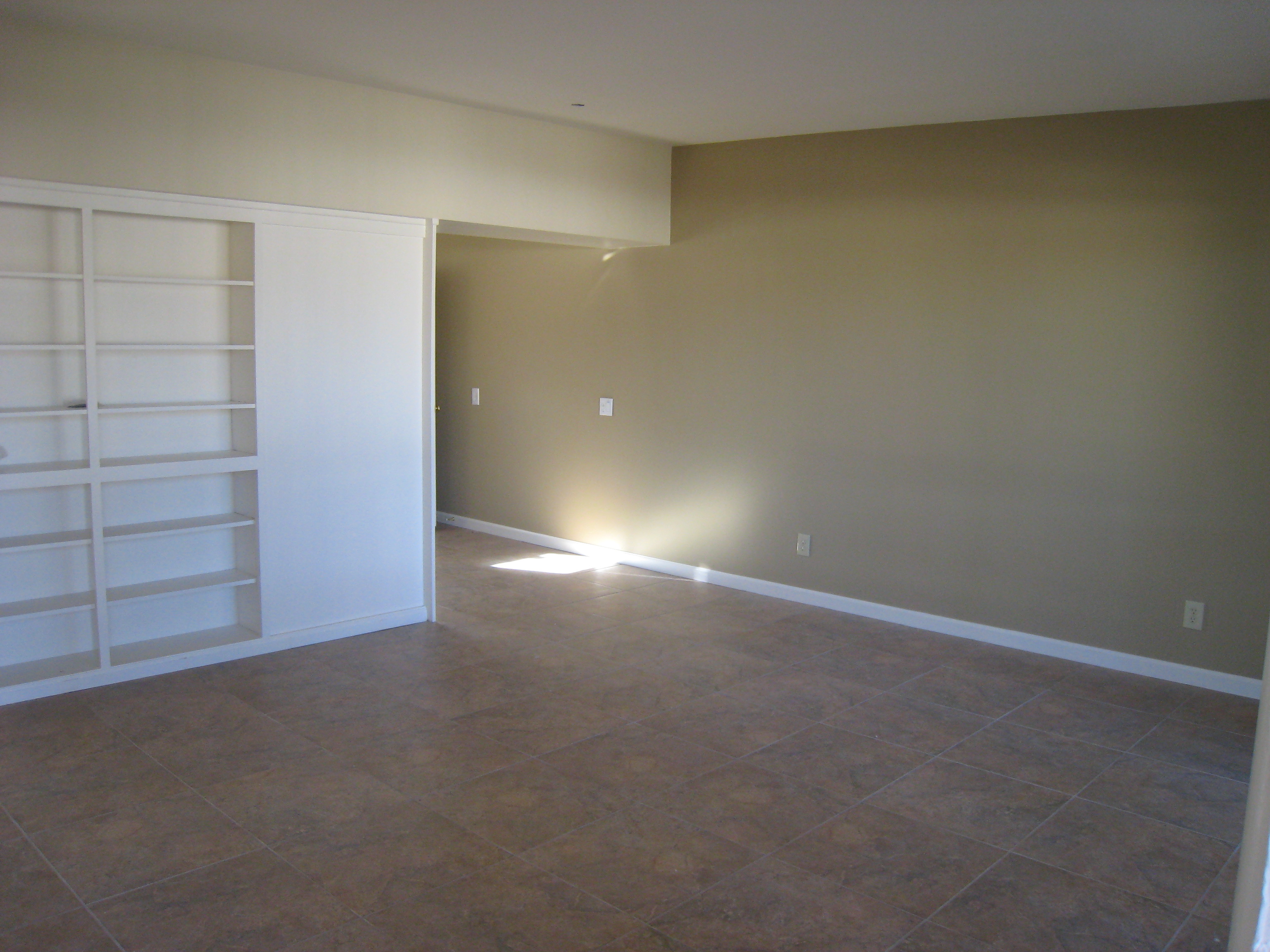 ps10livingroom1.jpg