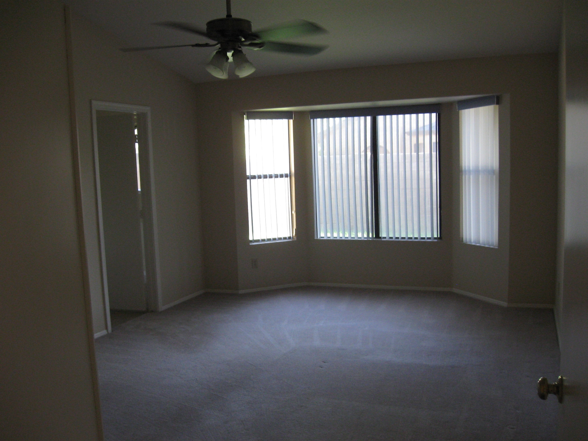wkylemasterbdrm91209.jpg